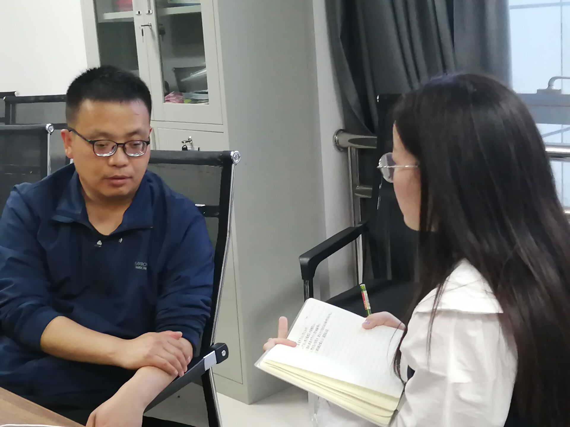 每位党员老师都向青马班的成员提出殷切希望,告诫成员们要在学校要多